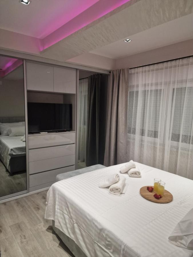 Luxury Apartman Imperio シベニク エクステリア 写真