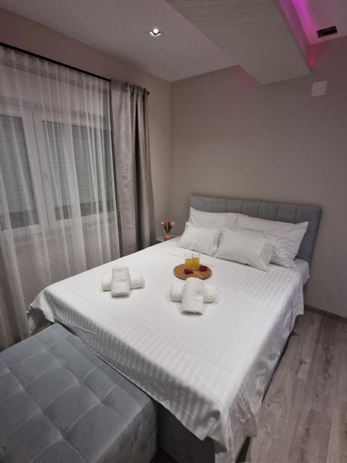 Luxury Apartman Imperio シベニク エクステリア 写真
