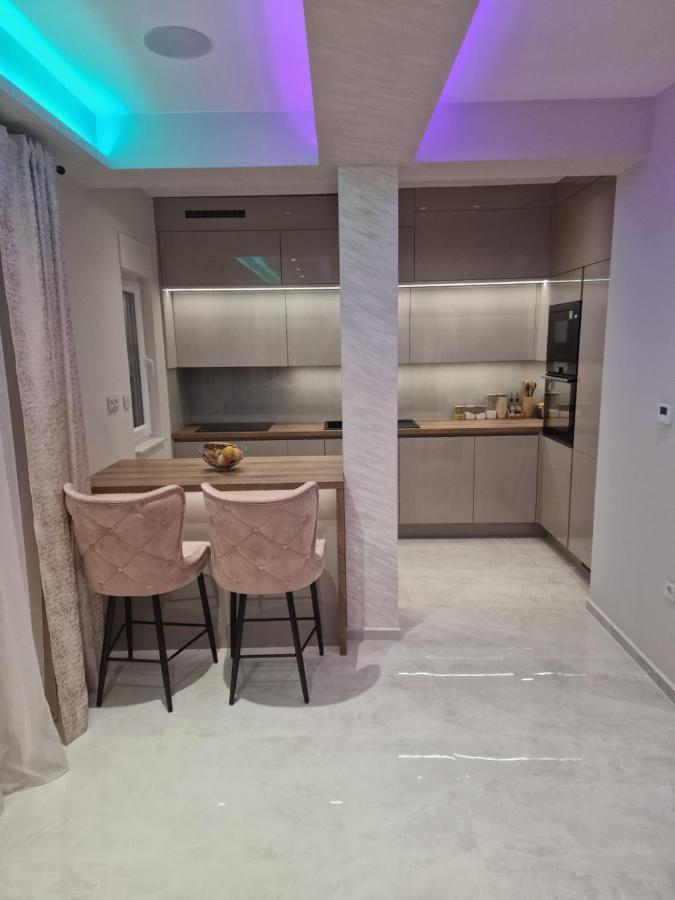 Luxury Apartman Imperio シベニク エクステリア 写真