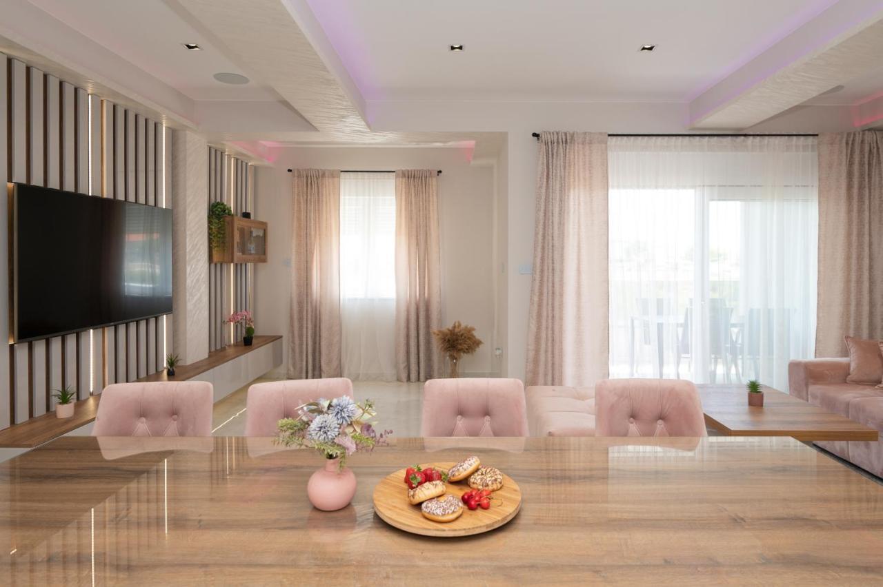 Luxury Apartman Imperio シベニク エクステリア 写真
