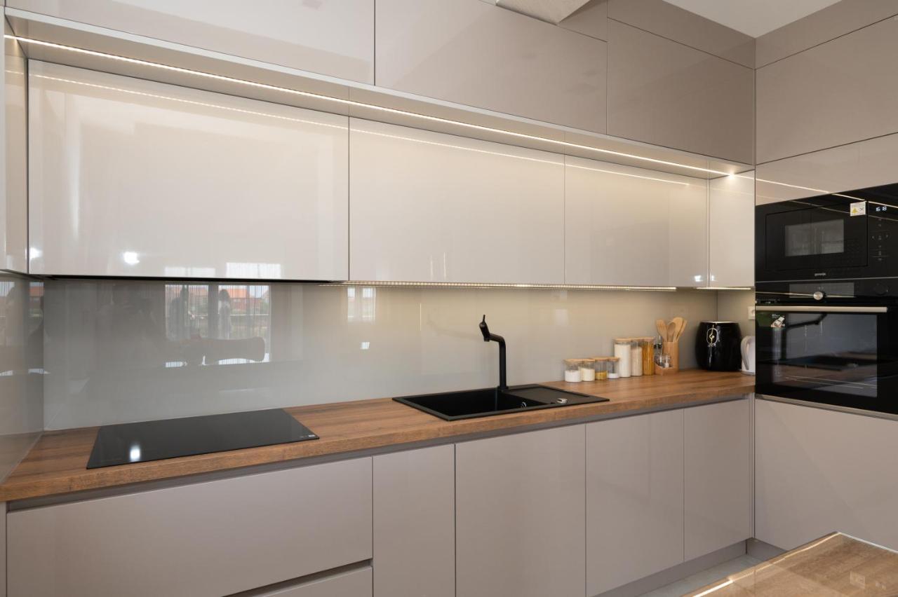 Luxury Apartman Imperio シベニク エクステリア 写真