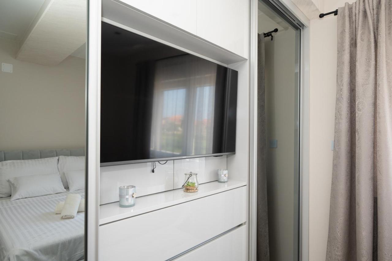 Luxury Apartman Imperio シベニク エクステリア 写真
